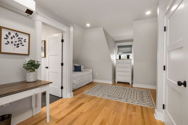 1230 Islington Street, Portsmouth, NH 03801