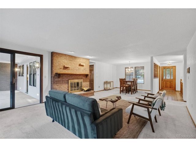 8526 W 10th Ave, Lakewood, CO 80215