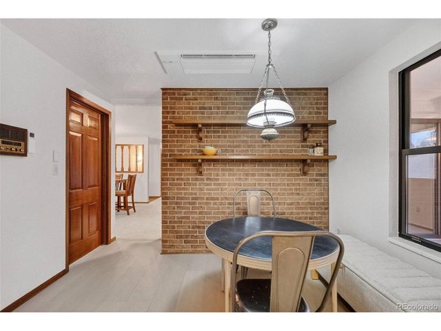 8526 W 10th Ave, Lakewood, CO 80215