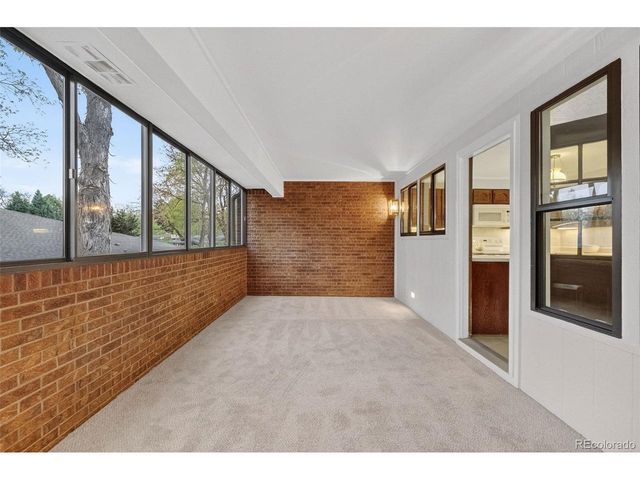 8526 W 10th Ave, Lakewood, CO 80215