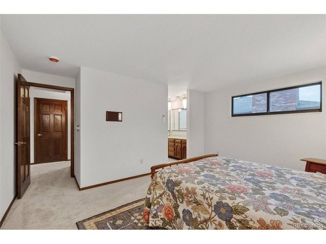 8526 W 10th Ave, Lakewood, CO 80215