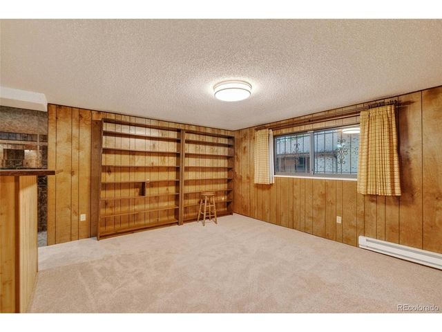 8526 W 10th Ave, Lakewood, CO 80215