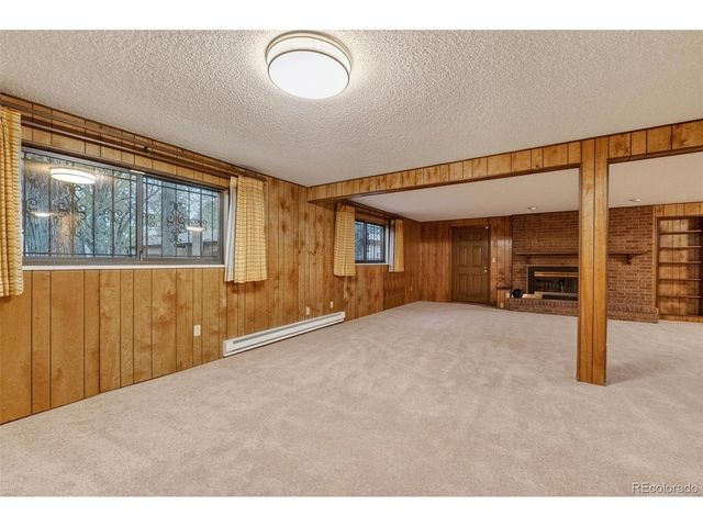 8526 W 10th Ave, Lakewood, CO 80215