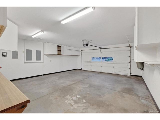 8526 W 10th Ave, Lakewood, CO 80215