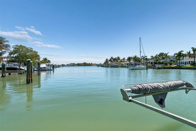 10127 PARADISE BOULEVARD, Treasure Island, FL 33706