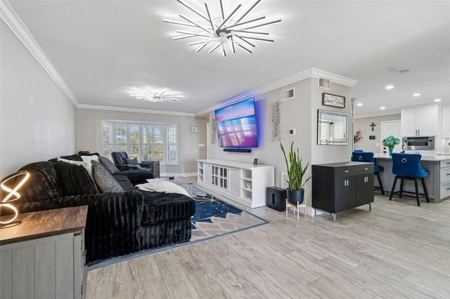 10127 PARADISE BOULEVARD, Treasure Island, FL 33706