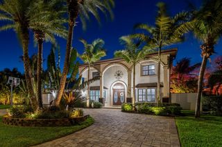 10127 PARADISE BOULEVARD, Treasure Island, FL 33706