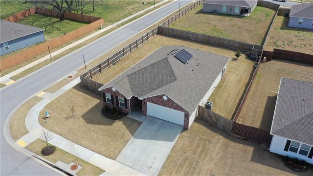 2923 W Azurite Street, Fayetteville, AR 72704
