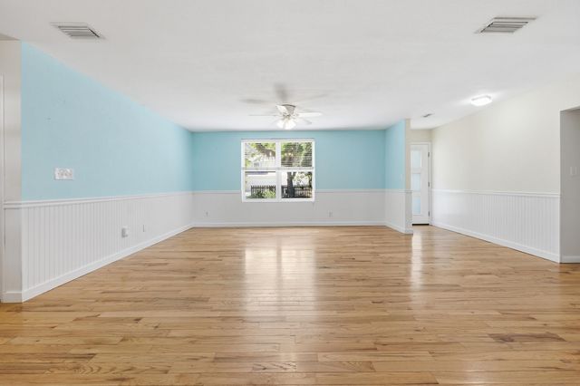 612 Poinsettia St, St Augustine Beach, FL 32080