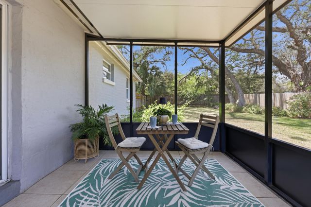 612 Poinsettia St, St Augustine Beach, FL 32080