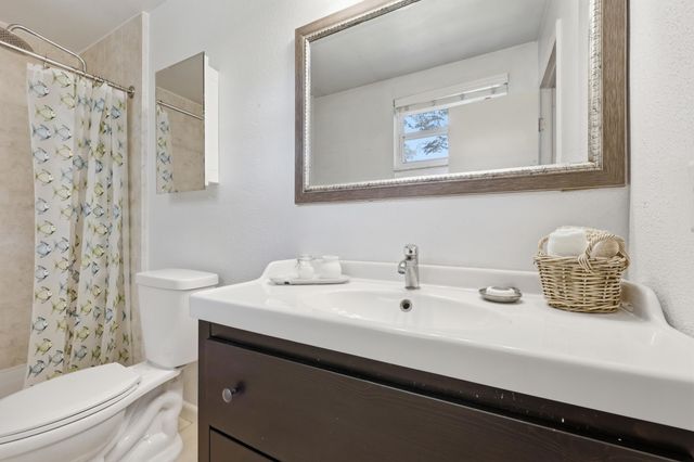 612 Poinsettia St, St Augustine Beach, FL 32080