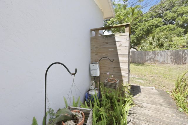 612 Poinsettia St, St Augustine Beach, FL 32080
