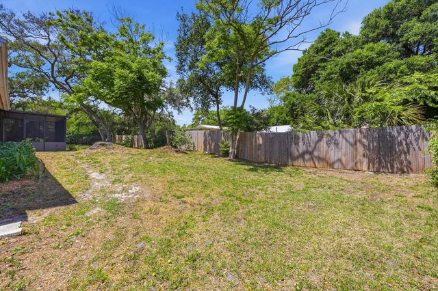 612 Poinsettia St, St Augustine Beach, FL 32080