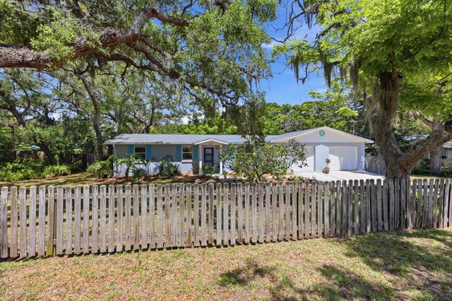 612 Poinsettia St, St Augustine Beach, FL 32080