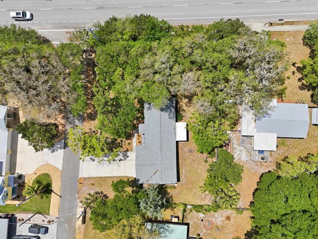 612 Poinsettia St, St Augustine Beach, FL 32080