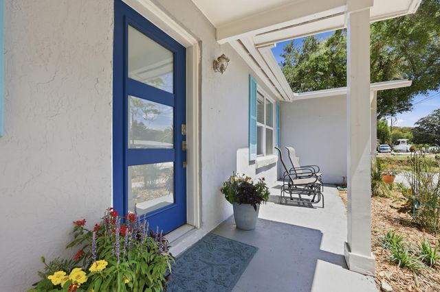 612 Poinsettia St, St Augustine Beach, FL 32080