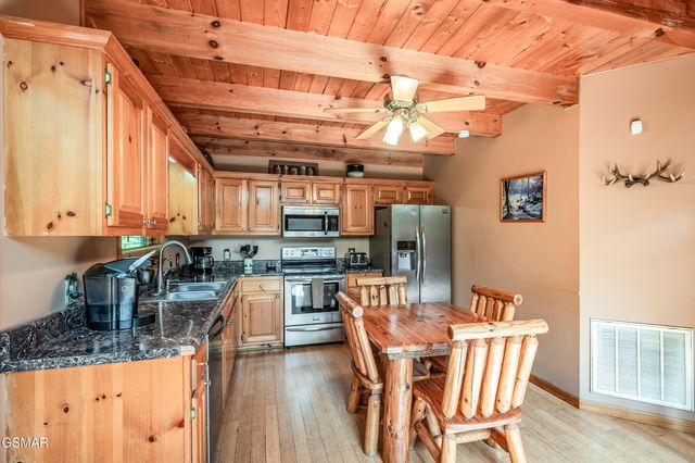 3163 Sourwood Way, Sevierville, TN 37862