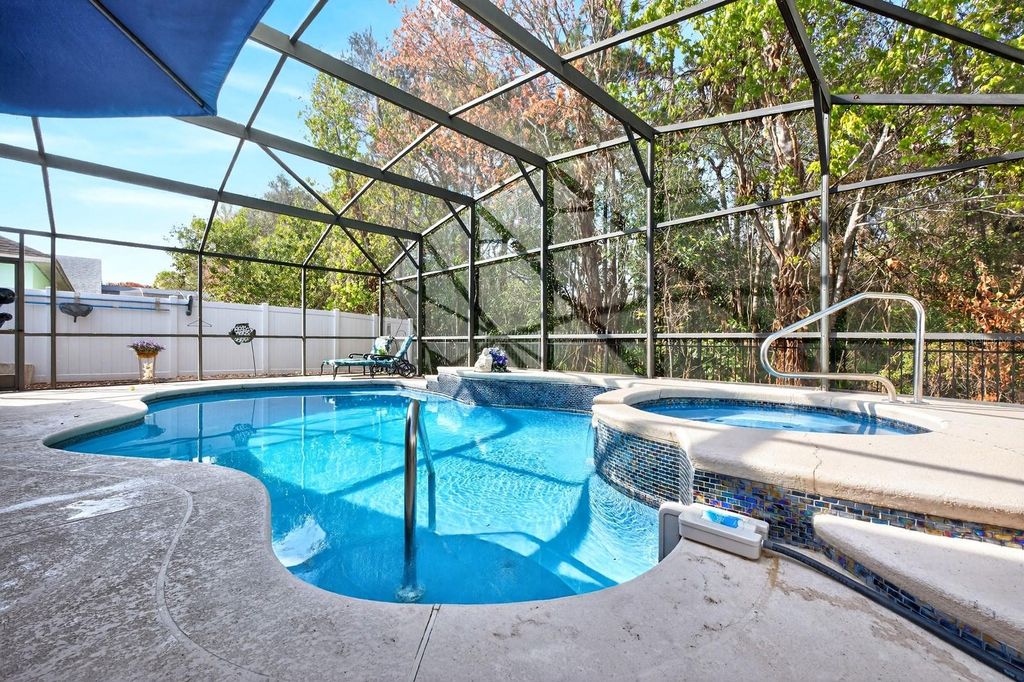 Image 2 of property listing at 10223 DEAN POINT PLACE, Orlando, FL 32825