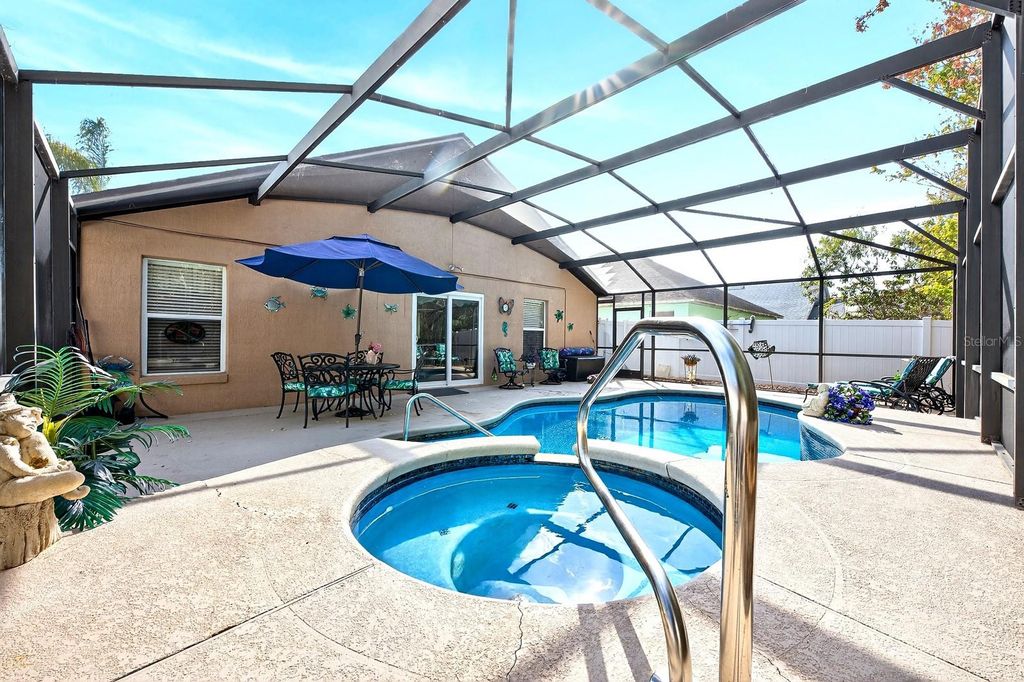 Image 17 of property listing at 10223 DEAN POINT PLACE, Orlando, FL 32825