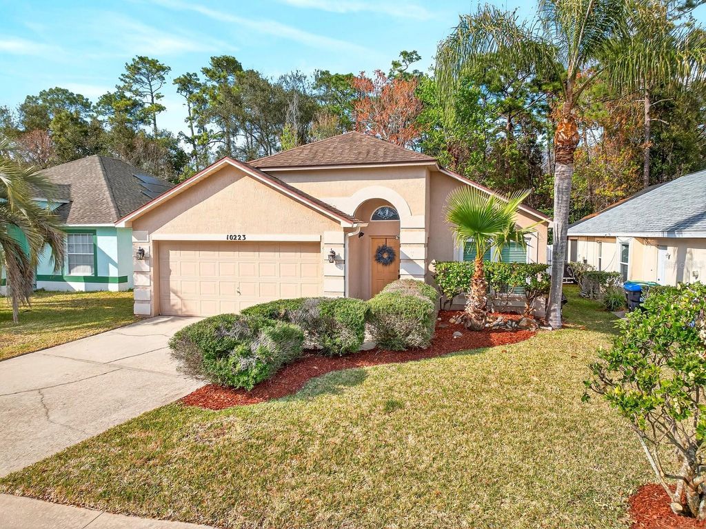 Image 23 of property listing at 10223 DEAN POINT PLACE, Orlando, FL 32825