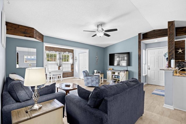 1931 Bent Grass Dr Apt F, Surfside Beach, SC 29575