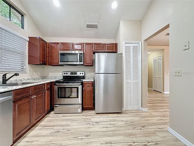 5392 ROCKING HORSE PLACE, Oviedo, FL 32765