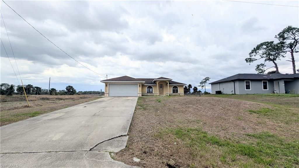 3017 Balsam CIR, LABELLE, FL 33935 — photo 2