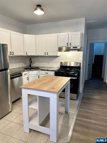 48 Maple Avenue 1, Montclair, NJ 07042