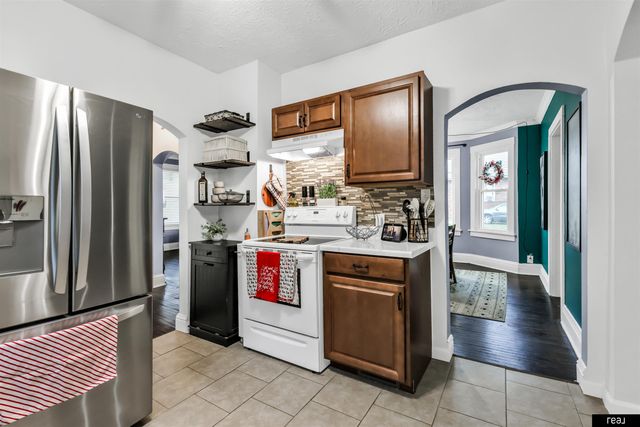 5145 Emmet Street, Omaha, NE 68104