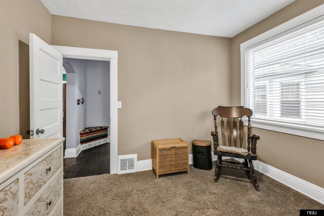 5145 Emmet Street, Omaha, NE 68104