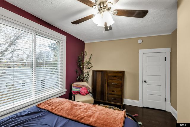 5145 Emmet Street, Omaha, NE 68104