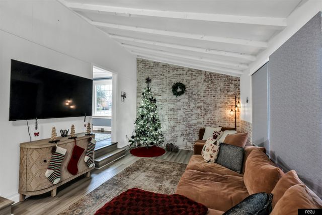 5145 Emmet Street, Omaha, NE 68104