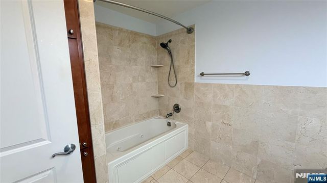 6407 City Place 6407, Edgewater, NJ 07020