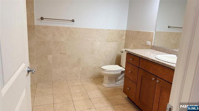 6407 City Place 6407, Edgewater, NJ 07020