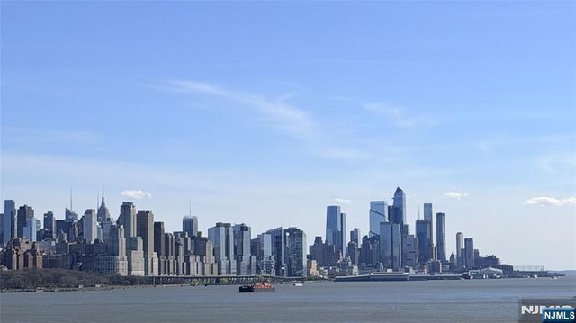6407 City Place 6407, Edgewater, NJ 07020
