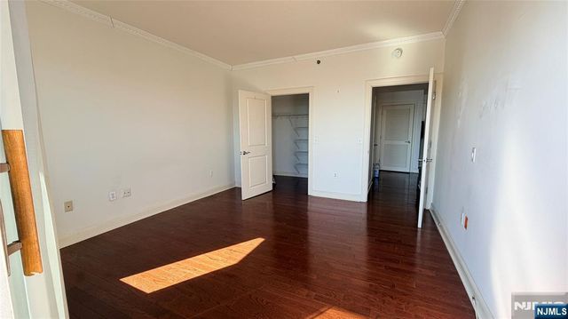 6407 City Place 6407, Edgewater, NJ 07020