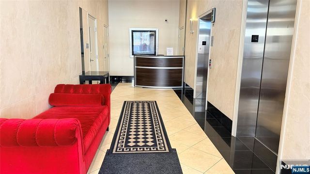 6407 City Place 6407, Edgewater, NJ 07020