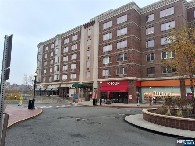 6407 City Place 6407, Edgewater, NJ 07020