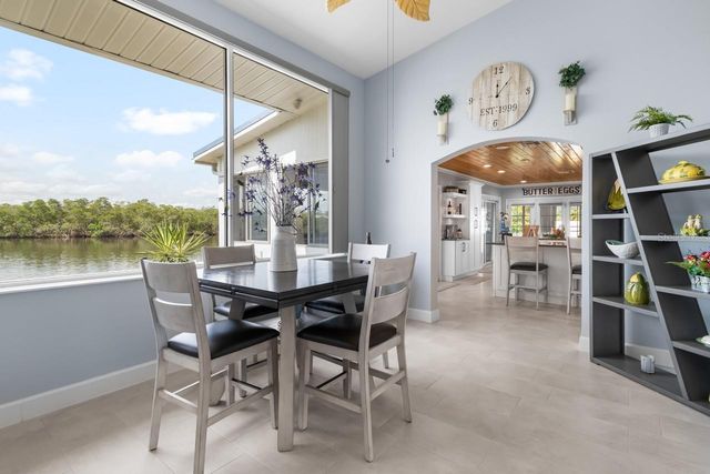 100 18TH STREET NW, Ruskin, FL 33570