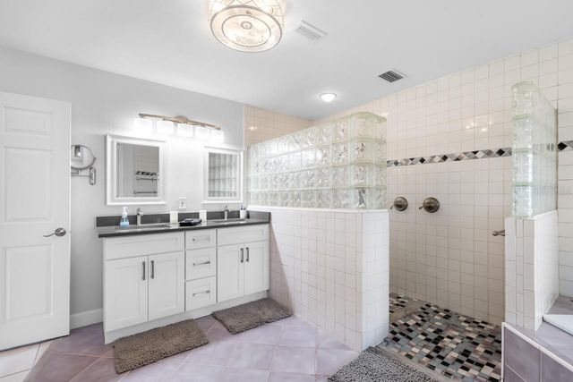 100 18TH STREET NW, Ruskin, FL 33570