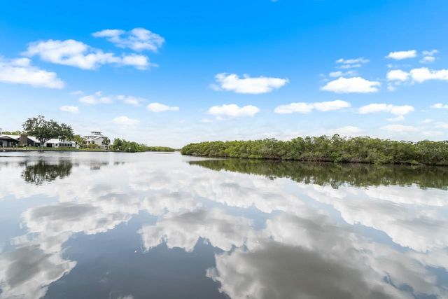 100 18TH STREET NW, Ruskin, FL 33570