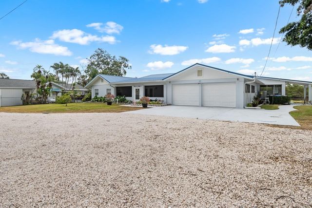 100 18TH STREET NW, Ruskin, FL 33570