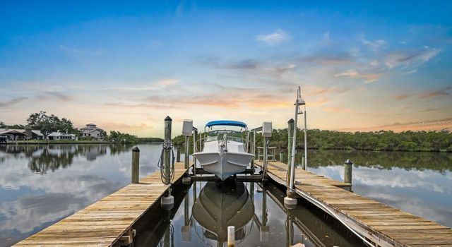 100 18TH STREET NW, Ruskin, FL 33570