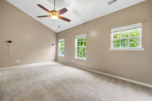 817 Hobbit Ln, Nashville, TN 37211