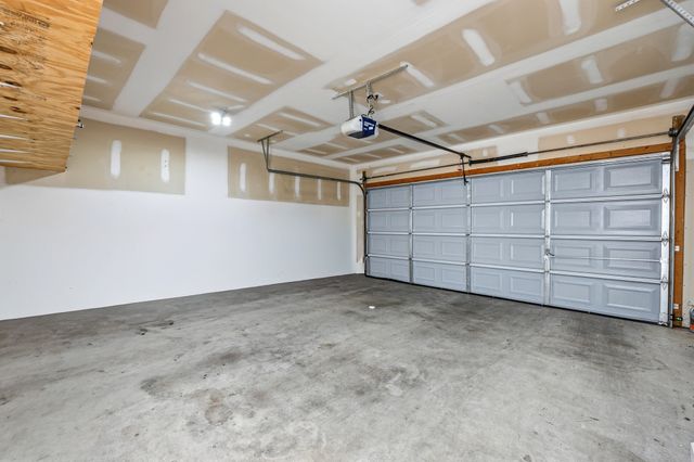 817 Hobbit Ln, Nashville, TN 37211
