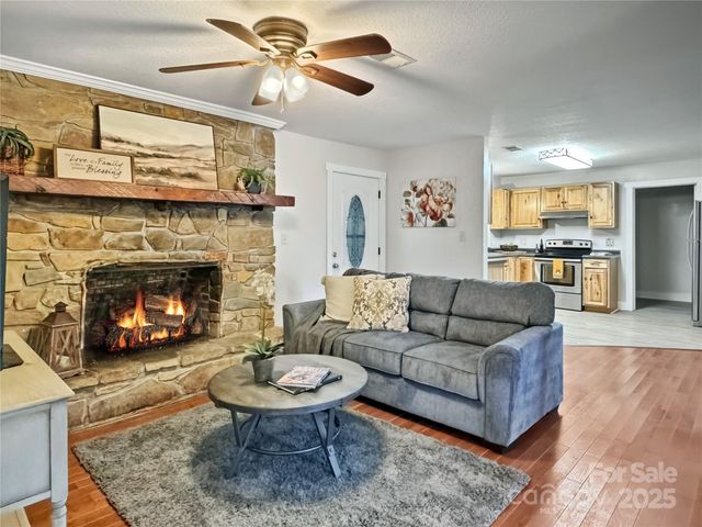 1211 & 1213 Upper Brush Creek Road, Fairview, NC 28730