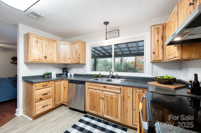 1211 & 1213 Upper Brush Creek Road, Fairview, NC 28730