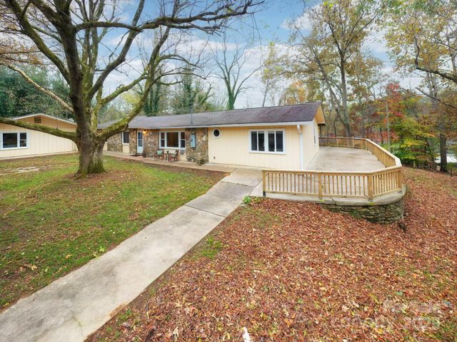 1211 & 1213 Upper Brush Creek Road, Fairview, NC 28730