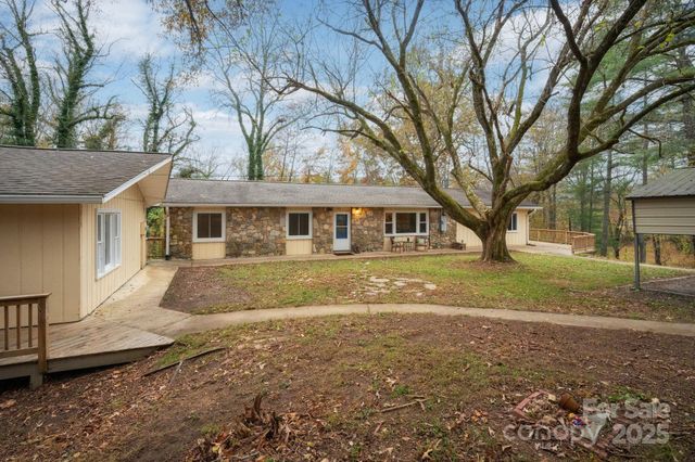 1211 & 1213 Upper Brush Creek Road, Fairview, NC 28730