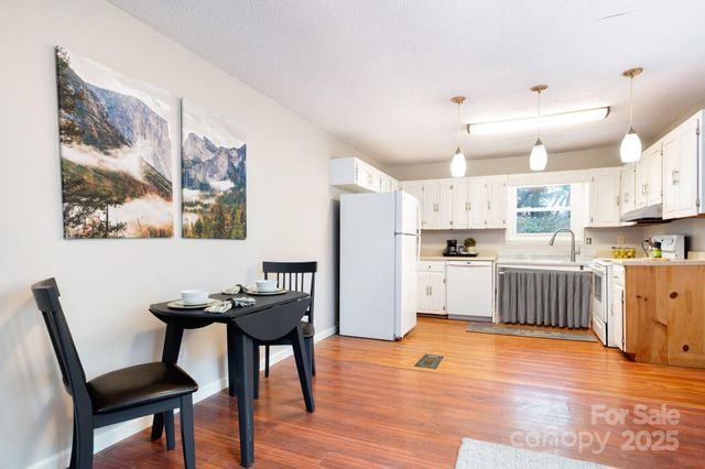 1211 & 1213 Upper Brush Creek Road, Fairview, NC 28730